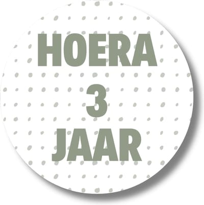 20 x Traktatiestickers Hoera 3 Jaar - Stickervel - Groene Cadeaustickers - Wensetiket - Rond 4 cm - Sluitsticker - 20 stuks - Groen Wit - Sticker 3e Verjaardag
