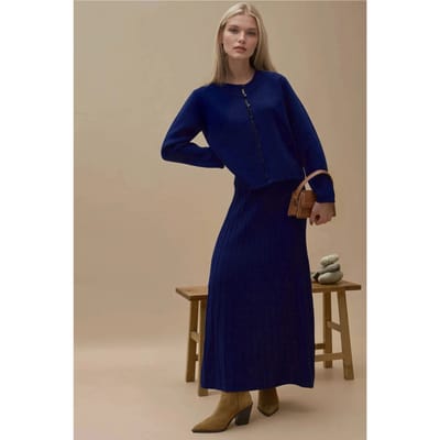 Getextureerde Brei Co-Ord Set met Ronde Hals Cardigan en Uitlopende Rok
