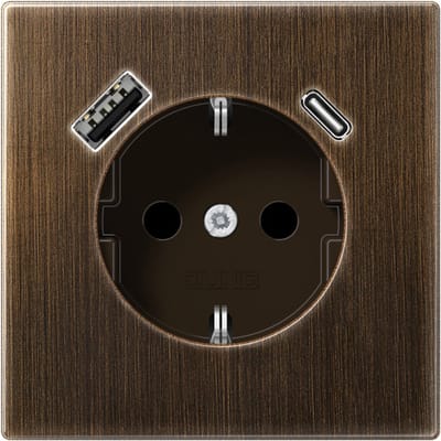 Jung Antiek Messing Wandcontactdoos Met USB A En C Poorten (Europese Stekkerdoos) - ME1520-15CAAT