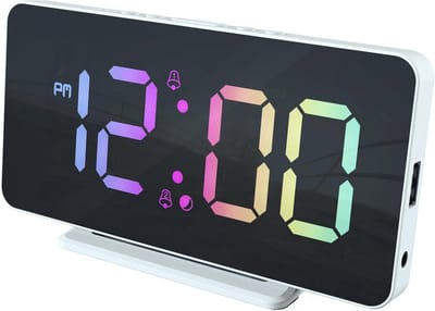 Digitale Wekker met USB-poort - Dimbaar LED-display - Dubbele Alarmfunctie - Slank Ontwerp - Meerkleurig