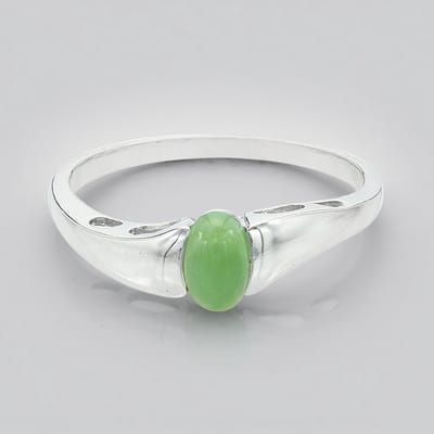 Cavill - Zilveren ring met 0,36 ct Keizerlijk Chrysopraas - 925 Sterling Zilver - Ovaal Cabochon 6x4 mm - Elegant en Modern Damesring Maat 17