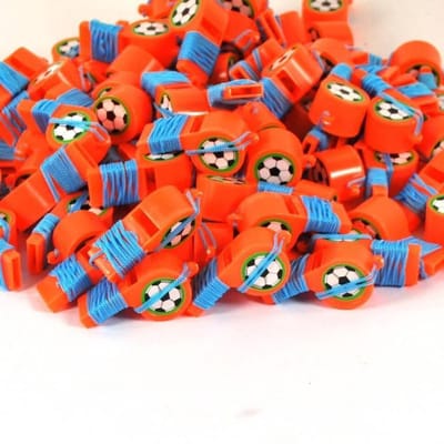 ORANJE VOETBAL FLUITJES (100 Stuks)
