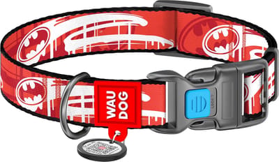 WAUDOG Batman Halsband / Hondenhalsband - Nylon - Rood - Gratis QR-tag - Breedte: 25 mm - Nekomtrek: 35 - 58 cm (GELIEVE ALVORENS BESTELLEN OPMETEN)