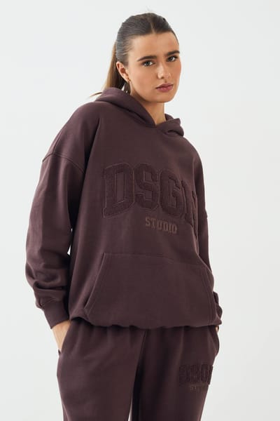 Dames DSGN Studio Badstof Applique Oversized Hoodie | Chocoladebruin | Maat: 2XL