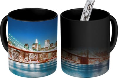 Magische Mok - Foto op Warmte Mokken - Koffiemok - New York - Brug - Architectuur - Brooklyn - Licht - Magic Mok - Beker - 350 ML - Theemok