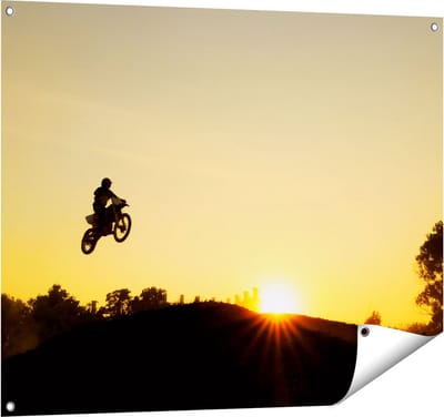 Gards Tuinposter Silhouet van een Motorcross bij Zonsondergang - 100x80 cm - Tuindoek - Tuindecoratie - Wanddecoratie buiten - Tuinschilderij