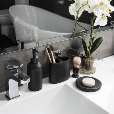Famanu - Premium 5-delige matzwarte badkameraccessoireset compleet. Badkamer zeepdispenser set. Zwarte badkamer decor sets accessoires. Badkamer tandenborstelhouder set. Badkamer Sets Accessoires (zwart)