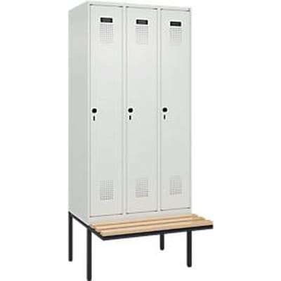 C+P Evolo Plus garderobekast, 3 vakken van elk 300 mm breed, zwevende bank, B 900 x D 815 x H 2120 mm, draaigrendel, lichtgrijs/lichtgrijs