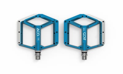 ACID Pedalen Flat A1-CB - Grote voetafdruk - 9 verstelbare pinnen - Aluminium - 370g - L108xB108xH14 mm - Blauw