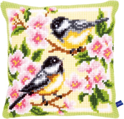 Vervaco - Kruissteekkussen kit - Meesjes in bloesems - PN-0143499 - Borduren - Borduurpakket - Borduurpakket volwassenen - Borduurpakket kind