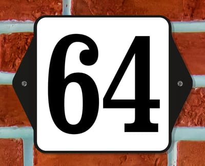 Huisnummerbord Klassiek - Nummer 64 - 14 x 11 cm - incl. bevestiging | - naambord - nummerbord - voordeur