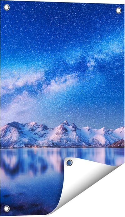 Gards Tuinposter Melkweg bij Besneeuwde Bergen - 40x60 cm - Tuindoek - Tuindecoratie - Wanddecoratie buiten - Tuinschilderij