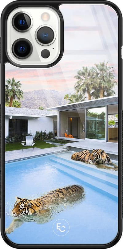 Hoesje geschikt voor iPhone 12 Pro Max - Tijger zwembad - Luxe Hard Case - Print - Blauw - ELLECHIQ