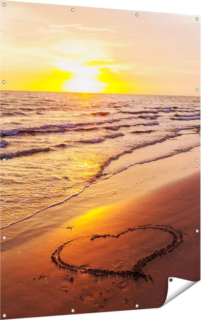 Gards Tuinposter Zonsondergang op het Strand met een Hartje - 120x160 cm - Tuindoek - Tuindecoratie - Wanddecoratie buiten - Tuinschilderij