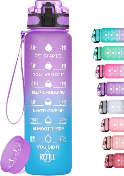 Famanu - Waterfles 1 liter, motiverende drinkfles met tijdmarkering, lekvrij, BPA-vrij, Tritan sportfles met draagriem voor fiets, gym, yoga, outdoor, kantoor (Paarsblauw)