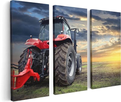 Artaza Canvas Schilderij Drieluik Rode Tractor bij Zonsondergang - Trekker - 120x80 - Foto Op Canvas - Canvas Print