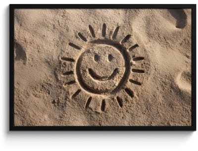 Poster in lijst - Fotolijst 90x60 cm - Posters - Gezichtje - Zon - Zand - Getekend - Posterlijst zwart - Decoratie - Wanddecoratie woonkamer - Muurdecoratie slaapkamer
