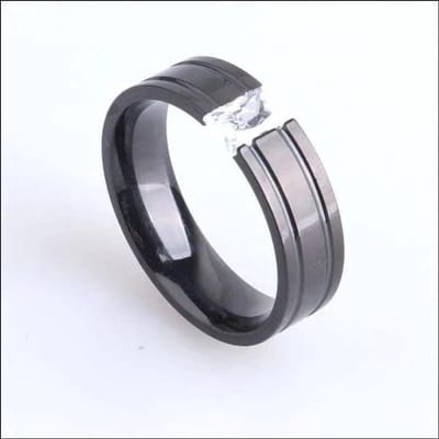 Aramat Jewels | Ringen | Zwarte Stalen Ring met Zirkonia - Elegantie en Stijl | | | |8mm | Staal | Volwassenen | Verkleurd niet