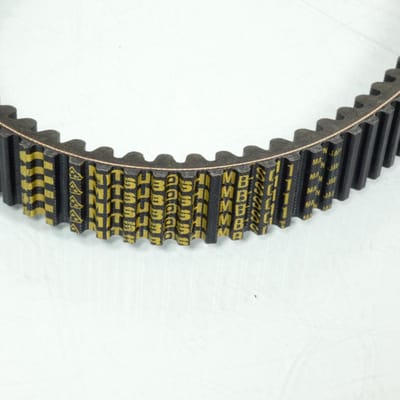 Courroie de transmission Mitsuboshi pour Scooter Gilera 800 GP 2007 à 2014 2777601 / MBLSC116 / 947x32.8 x16.9 mm Neuf