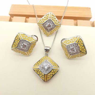 Sieradenset met Retro Etnische Stijl Patronen Druppellijm, Europees en Amerikaans Stijl Ingelegd Zirkonia Sieraden Ring size 6