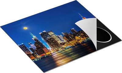 Chefcare Inductie Beschermer Verlichte Skyline van New York met Volle Maan - 60x50 cm - Afdekplaat Inductie - Kookplaat Beschermer - Inductie Mat