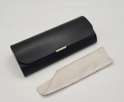 Designer brillenkoker van luxe kunstleer / zwarte brillendoos / brillenkoker en microvezeldoekje/ geweldig cadeau / merveilleux cadeau / boîte / hard case / Étui à lunettes de lecture Unisexe / Eyeglass Case / Aland optiek OB27.10.08 / brillenetui