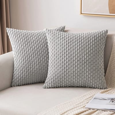 Moderne Corduroy Kussensloop Set van 2 - Zachte Decoratieve Kussenslopen voor Woonkamer en Slaapkamer - 45 x 45 cm - Lichtgrijs