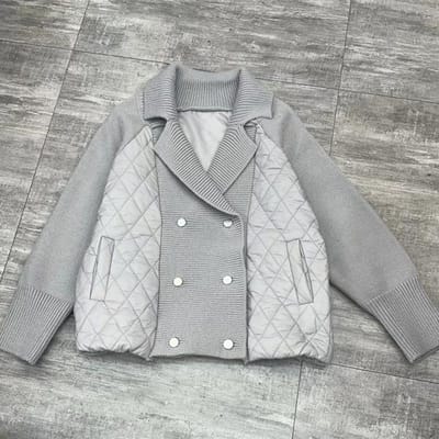 Winter Nieuwe Dames Truien Jas Revers Knopen Patchwork Gewatteerde Jas Gebreide Jas Fake Tweedelige Trui One Size grijs