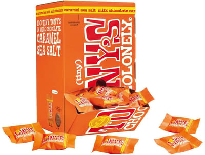 Tony's Chocolonely Tiny Tony's Melk Karamel Zeezout Chocolade - Verjaardag Cadeau Vrouw of Man - Belgische Fairtrade Chocola 900 gram - Geschenkset voor Man en Vrouw