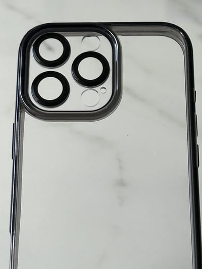 Anti-Yellow TPU/PC Hoesje - Geschikt voor iPhone 16 Pro Max - Met Cameralens Glas Bescherming – Transparant/Zwart – 2.5mm Dikte