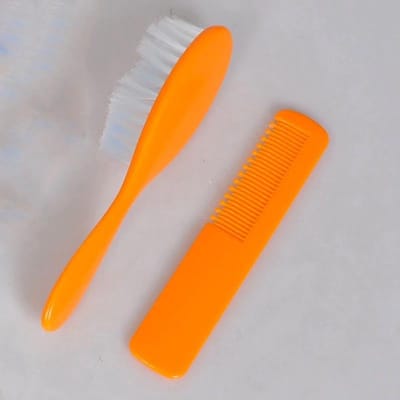 Babyborstel en babykam - Oranje - Zeer zachte haartjes - Voor baby's