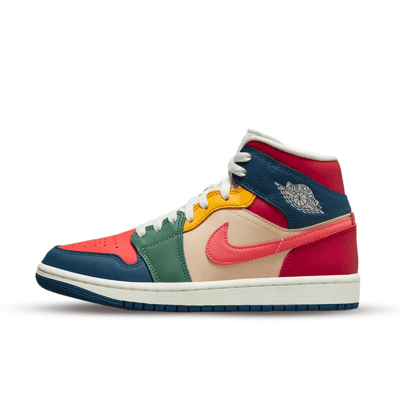 Air Jordan 1 Mid Multi Color 2022 (W) - Maat 35.5