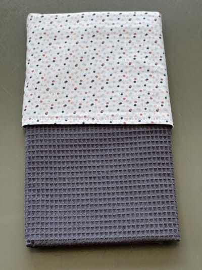 baby deken kinderwagen deken wieg deken donker blauw navy gekleurde stipjes 60 x 90 cm