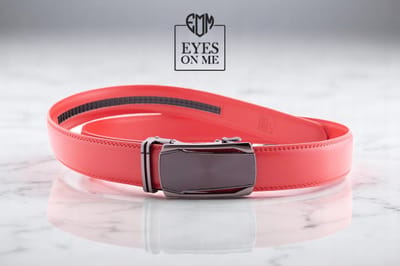 Rode lederen riem zonder gaatjes met automatische gesp voor heren ( model L131 )