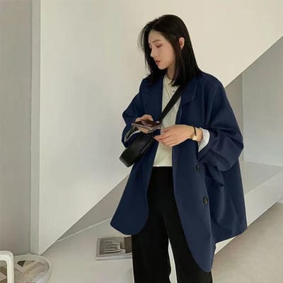 Herfst Blazers Vrouwen Minimalistisch Effen Uitloper Losse Elegante Retro Officiële Mode High Street Vrouwelijke Comfortabele Pak Student S marineblauwe kleur