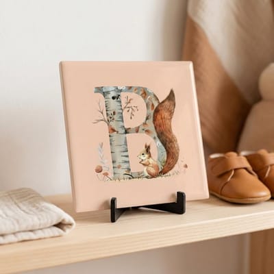 Tegeltje | Alfabet | Bosdiertjes | Baby | Letter B | Glans afwerking | Inclusief gratis standaard | 15 x 15 cm | Fotofabriek