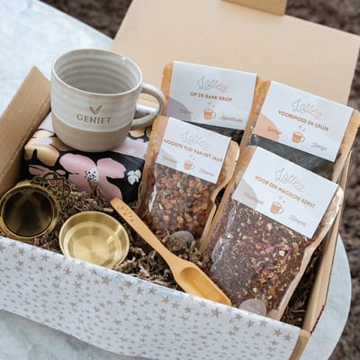 Lottea Giftbox Super Deluxe 'Geniet van deze Kerst' - kerstcadeau, kerst cadeau, kerstcadeaus, kerstpakket, cadeaupakket, thee cadeau, theepakket, thee pakket, thee cadeaupakket, kerstpakket dames