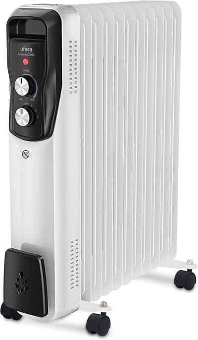Olieradiator met 11 Ribben en 2500W Vermogen, Verstelbare Thermostaat en Wielen