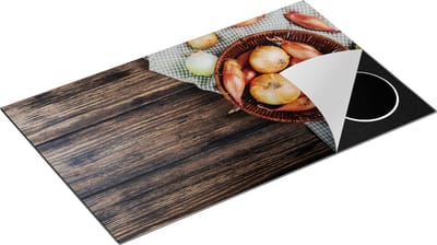 Chefcare Inductie Beschermer Mand met Uien op Tafel - 85x52 cm - Afdekplaat Inductie - Kookplaat Beschermer - Inductie Mat