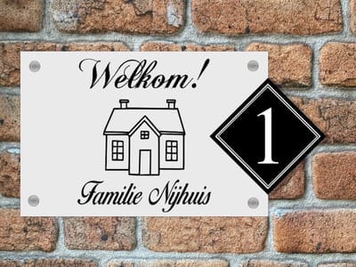 Naambordje / huisnummer voordeur welkom huisje 20x30 met nummer opaal