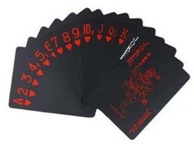 Go Go Gadget - Speelkaarten - Pokerkaarten - Waterproof - Reisspel - 1 set - Zwart/ Rood