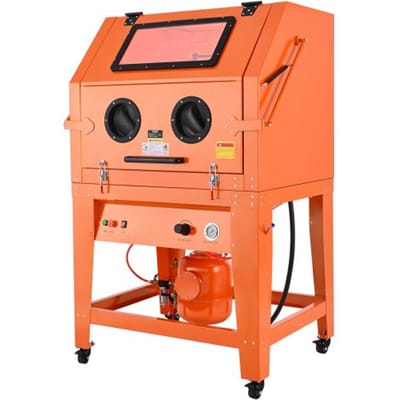 VEVOR zandstraalcabine 926 L, stalen zandstraalunit op wielen, met 121 L straalmiddelreservoir en 1,6 HP stofafzuiging, zandstraalsysteem voor oppervlaktebehandeling van grote onderdelen