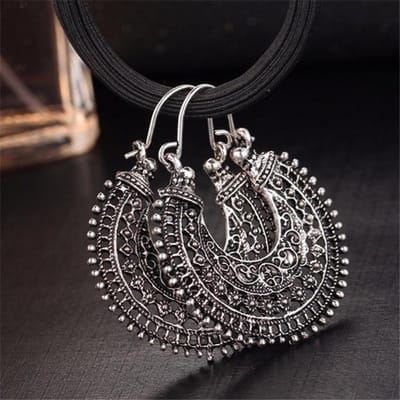 Boucles d'oreilles créoles Bohèmes Antiques en Bronze Rétro pour Femmes Design de Niche Design Creux Boucle d'oreille Mode Port Quotidien Bijoux de Fête Cadeaux argenté