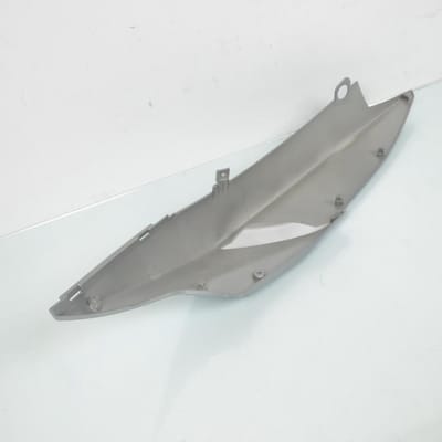 Coque arrière droite origine pour scooter Aprilia 160 SR 2022 SB003147000HL