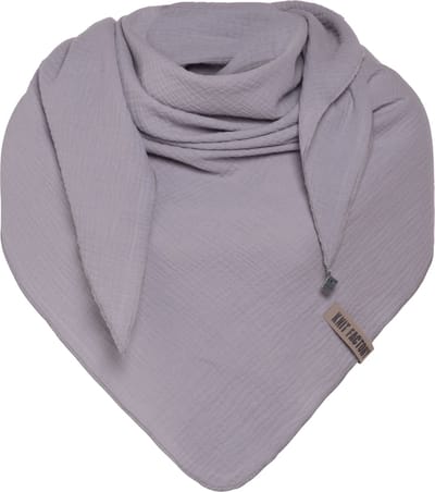 Knit Factory Liv Gebreide Omslagdoek - Driehoek Sjaal Dames - Katoenen sjaal - Zomersjaal - Luchtig en zacht - Zomer stola - Licht Grijs - Duurzaam - 190x85 cm - 100% Biologisch katoen