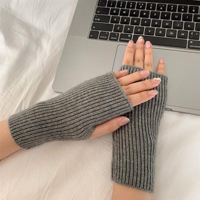 Gants demi-doigts Édition automne/hiver pour femmes Tricotés entièrement liés Chaud Laine à rayures verticales Coupe à moitié Étudiant écriture cycl gris