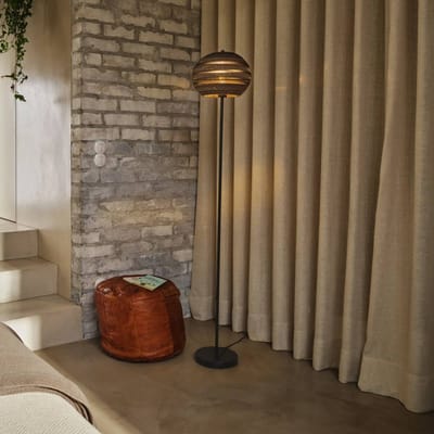 OSRAM vloerlamp Decor Cardboard Ball bruin van golfkarton, lichtgewicht, E27, 1600 mm hoogte , lampenkap van gerecycled materiaal, duurzaam dankzij vervangbare lichtbron, eenvoudig te installeren