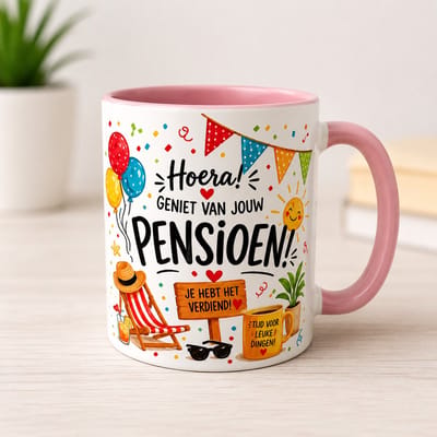 Afecto - Pensioen Mok roze – Hoera Geniet Van Jouw Pensioen – Vrolijke Koffiemok met Illustraties – Cadeau Pensioen – Keramische Mok 330ml – Vaatwasserbestendig