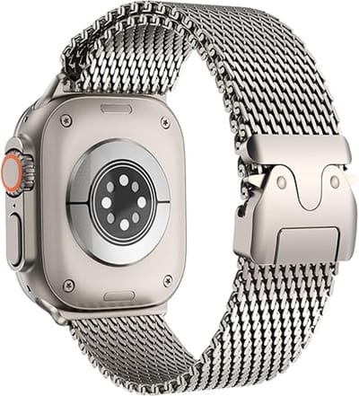 Stravo Milanees RVS Bandje – Geschikt voor Apple Watch 46mm (Series 11/10), 45mm (Series 9/8/7), 44mm (Series 6/5/4, SE 3/2/1), 49mm (Ultra 3/2/1) – Milanese Horlogebandje met Parachutegesp – Titanium