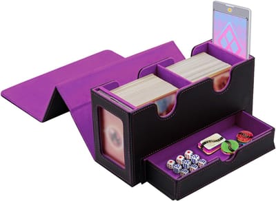 Dubbellaagse kaartbox Geschikt voor MTG, Gathering kaartenbox met etalage en kubusvak, PU-leer, sterke magnetische verzamelkaartenbox, Geschikt voor met Magic Commander TCG-kaarten, zwart en paars